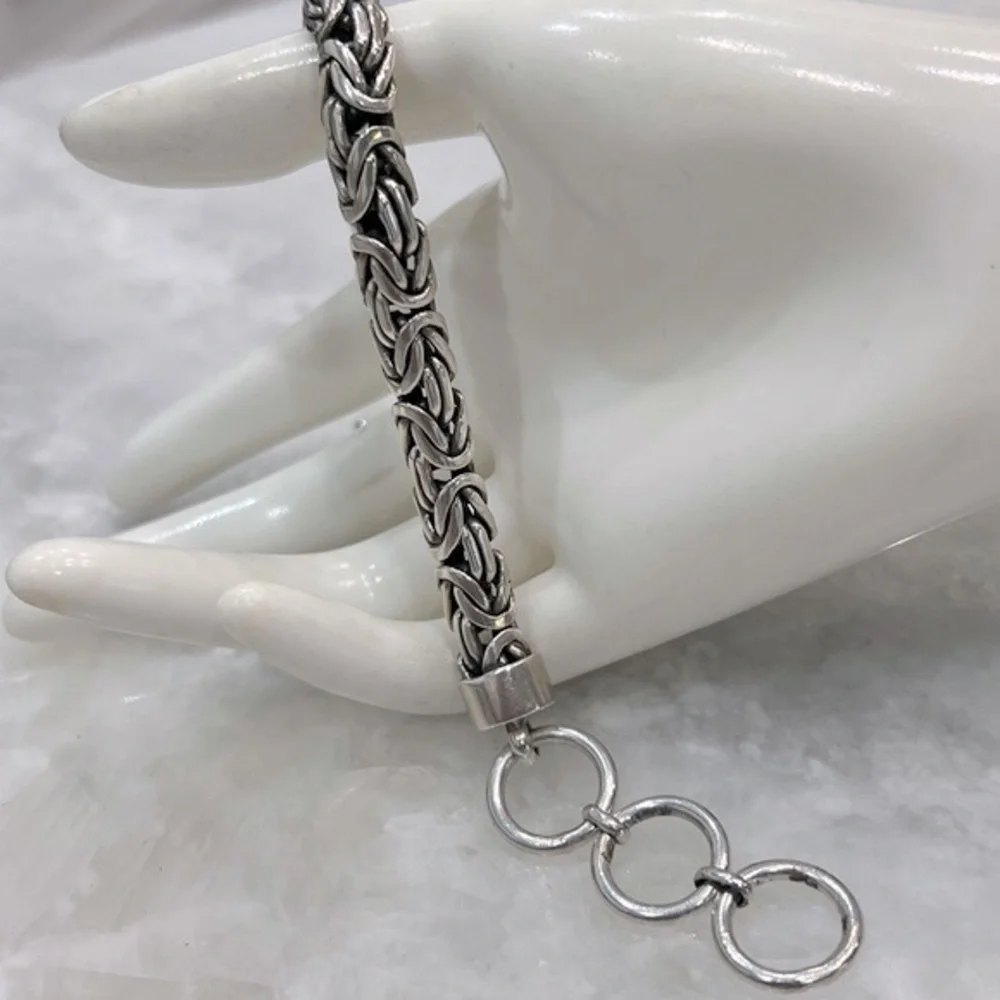 Sterling Silver Thick Solid Borobudur Link Toggle Clasp Bracelet